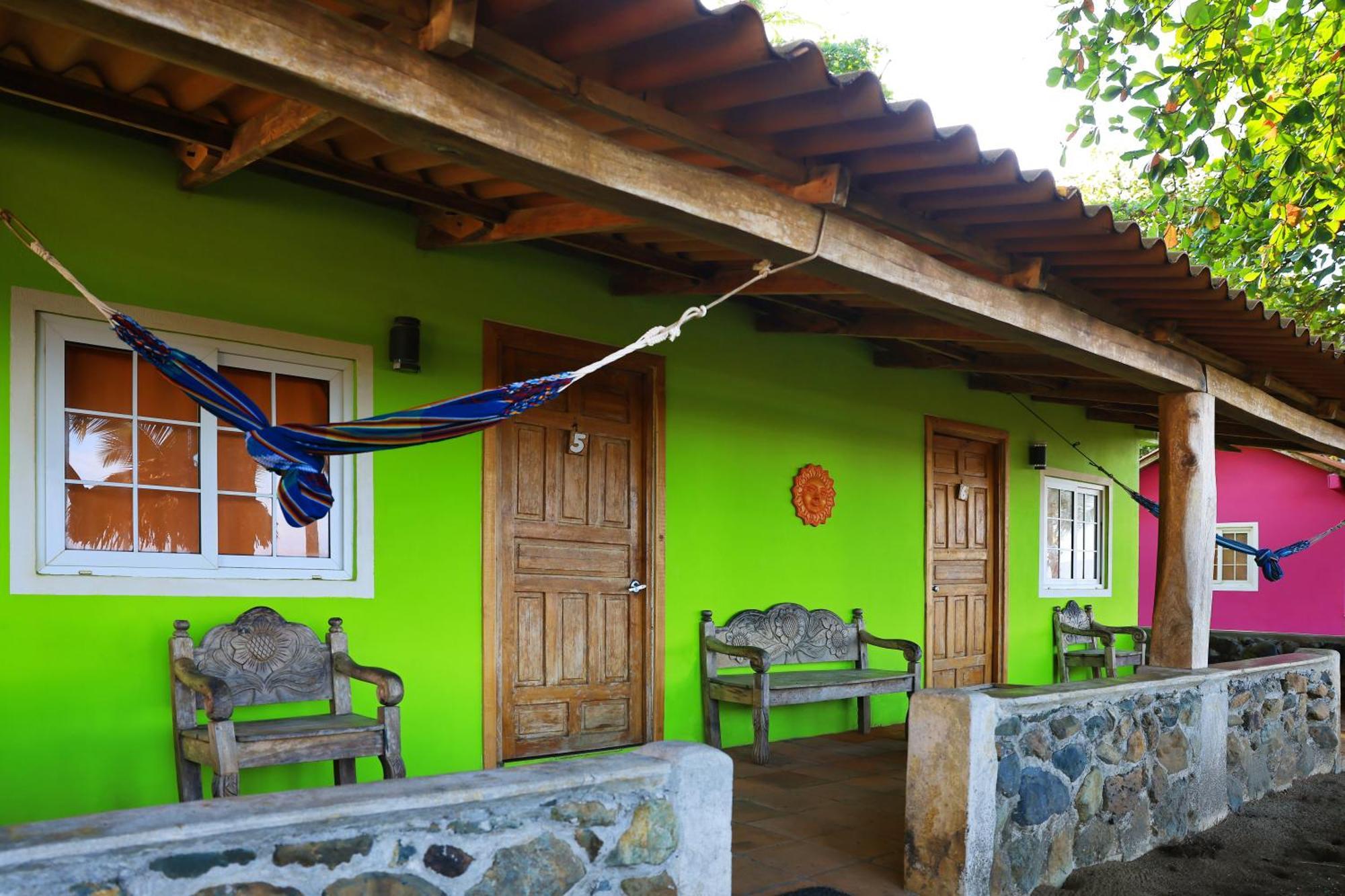 Hotel Oasis & Surf Camp Santa Catalina Kültér fotó