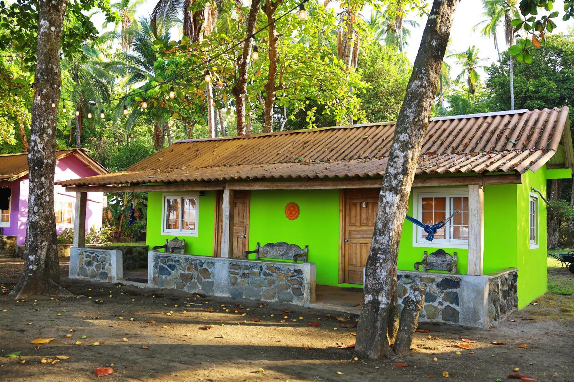 Hotel Oasis & Surf Camp Santa Catalina Kültér fotó